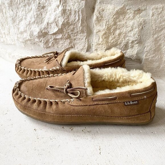 LL Bean Womens Sz 9 Wicked Good Tan Brown Suede Leather Fur Lined Moccasins - Picture 1 of 7